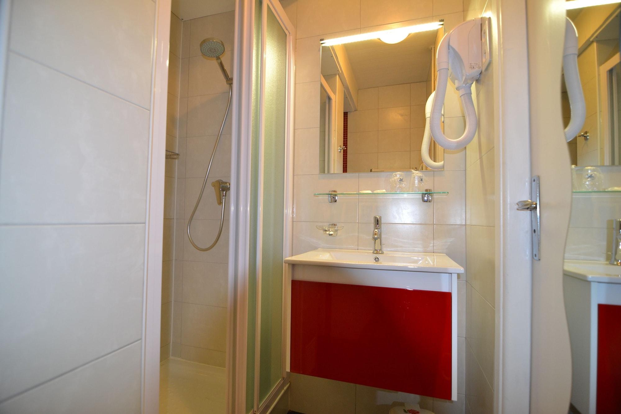 Brit Hotel Cahors - Le France Εξωτερικό φωτογραφία