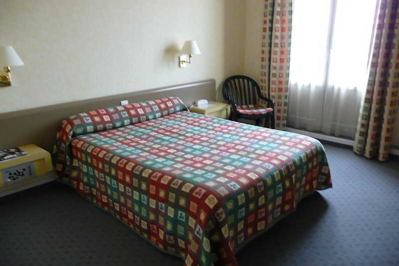 Brit Hotel Cahors - Le France Εξωτερικό φωτογραφία
