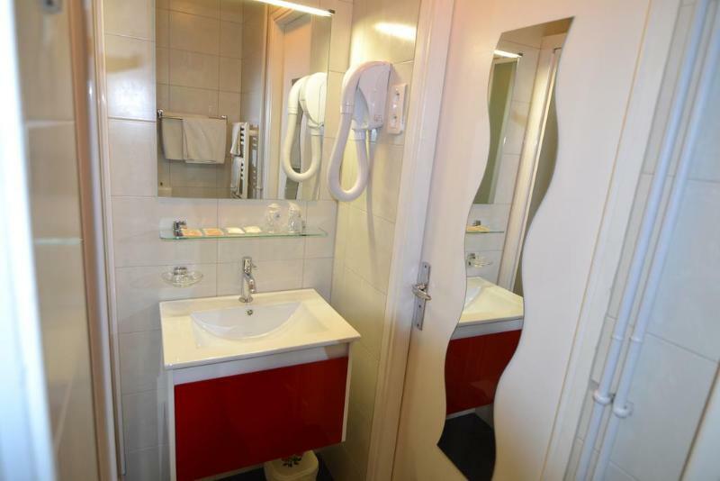 Brit Hotel Cahors - Le France Εξωτερικό φωτογραφία